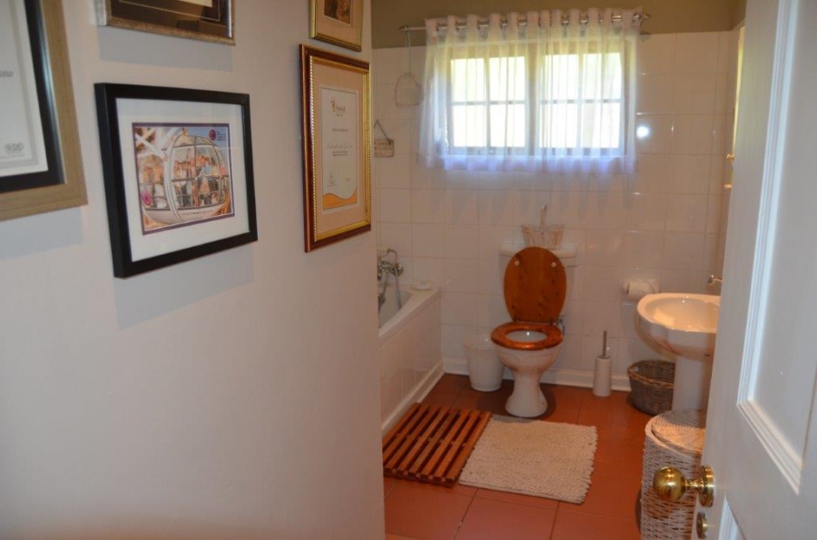 5 Bedroom Property for Sale in Waverley Free State